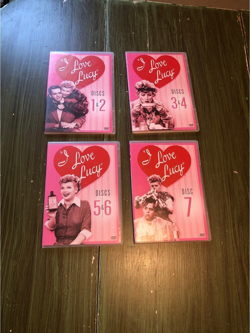 I Love Lucy Discs/DVDs 1-7 from the 1st Season - great condition!